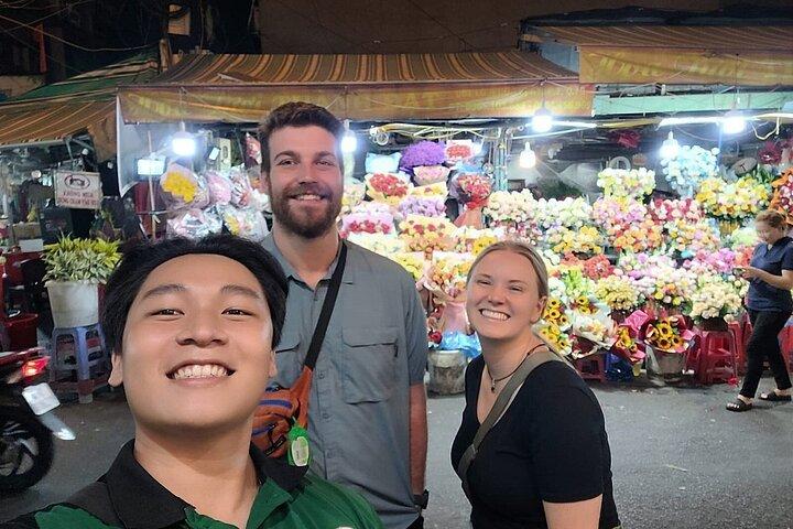 Unik Sai Gon Motorbike by Night Street Food Tour