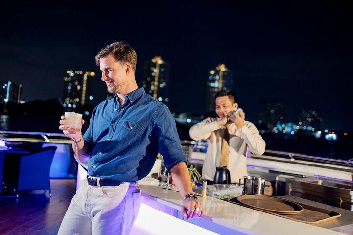 Die Opulenz Dinner Cruise von Iconsiam Bangkok