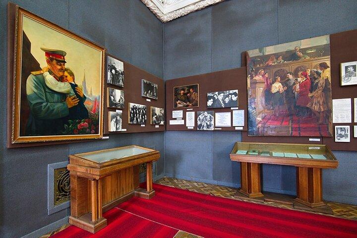 Tour de día completo por Gori: Mtskheta, Jvari, Uplistsikhe, Museo Stalin