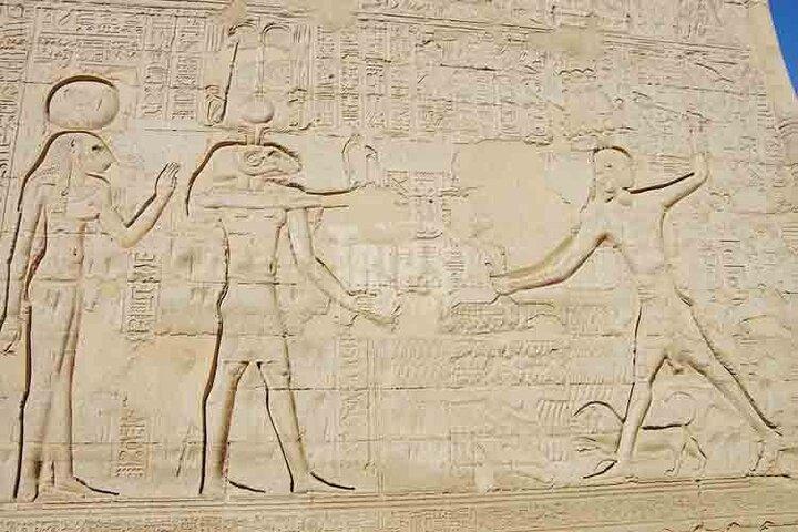 Excursion privée d'une demi-journée au temple Esna au départ de Louxor