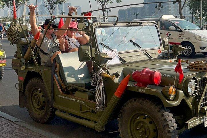 Excursão privada em Ho Chi Minh City com Jeep do Exército dos EUA