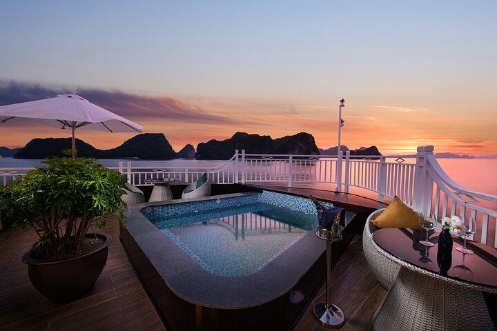 2 - Dia Hermes Luxury Cruise com varanda privada em Halong Bay