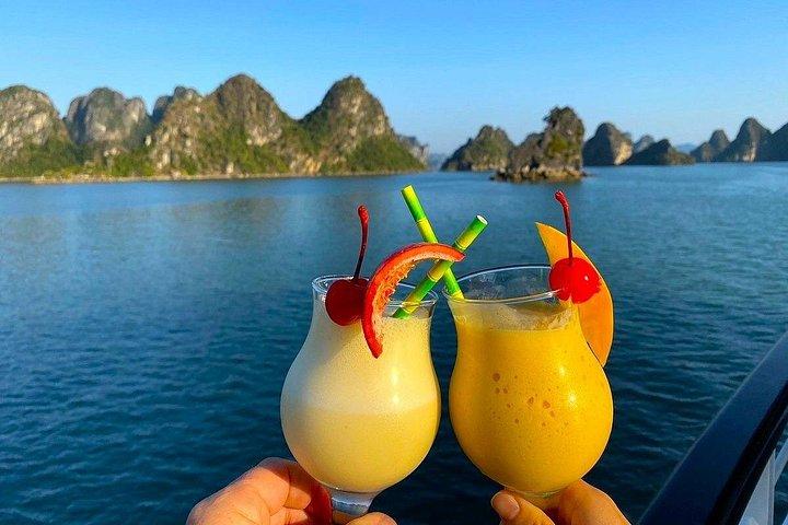 ハノイ：トップラグジュアリークルーズでハロン＆ランハ湾を探索