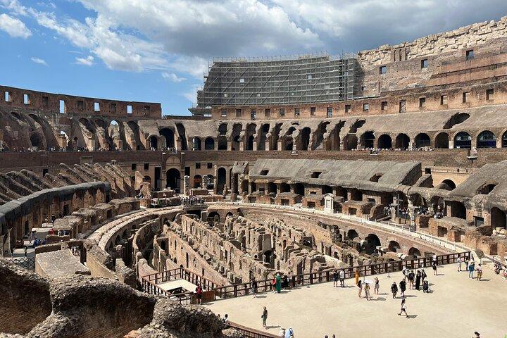 Coliseu Full Experience Arena com Fórum Romano