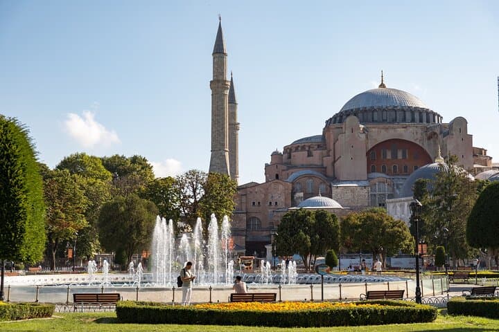 Istanbul: Blue Mosque & Hagia Sophia Small-Group Tour with ticket