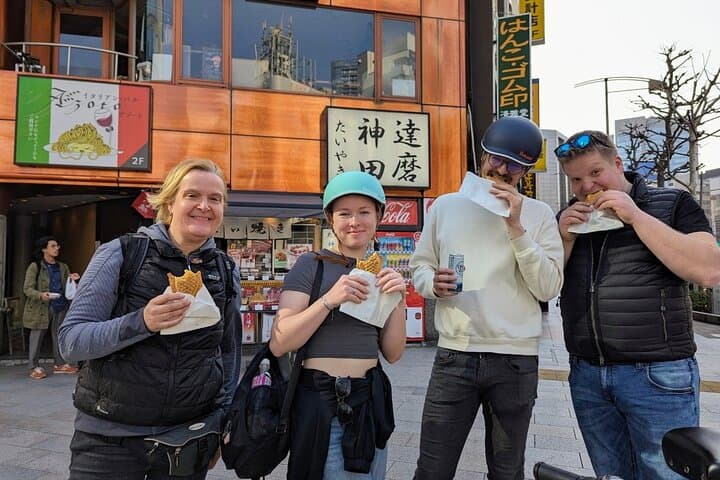 Tokyo Deep Inside Cycle Tour～3 Hours E Bike Tour around Tokyo