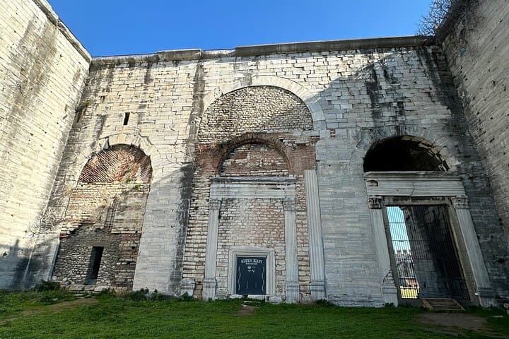 Walls of Constantinople and Byzantine Relics Tour