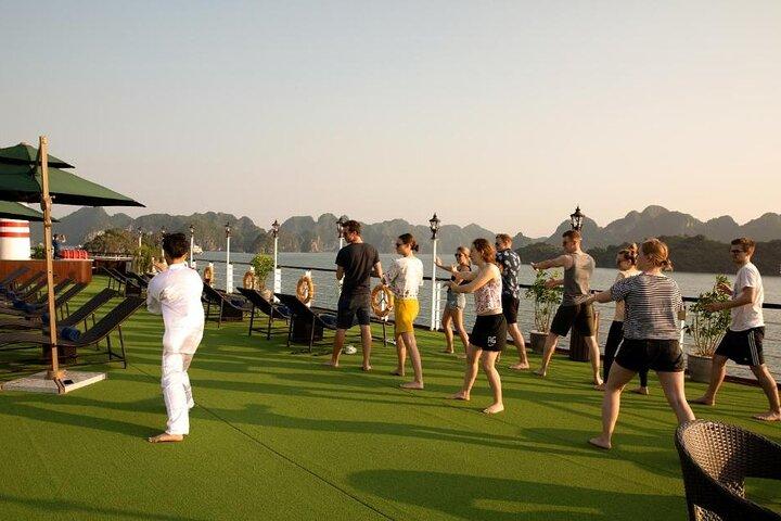 3-Day Explore Lan Ha Bay & Viet Hai Village with 5-star Cruise