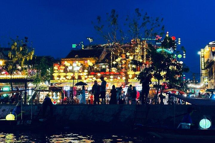 Tour privato di Hoi An e delle montagne di marmo tramite il passo Hai Van da Hue