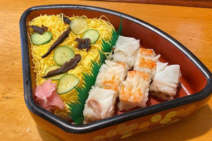 Elaboración de sushi al estilo Kyoto