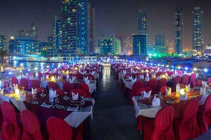 Dubai Marina Dinner Cruise with Drinks and Live Music