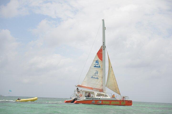 Banana Adventure Catamaran Shipwreck Snorkel and Turtle Swim