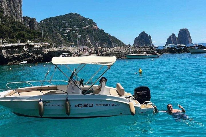 Sorrentomaxiboat tours to Capri