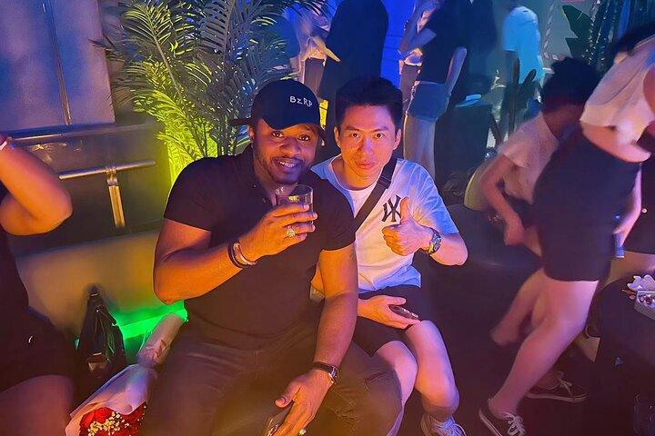 広州ナイトライフパーティーツアー、話題のバー＆隠れた名所