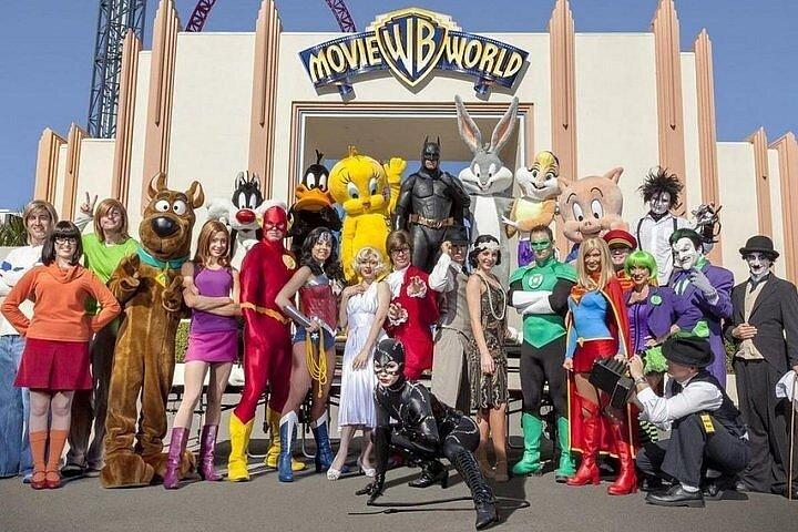 Ferrari World of warner bros Ticket met gedeelde transfer