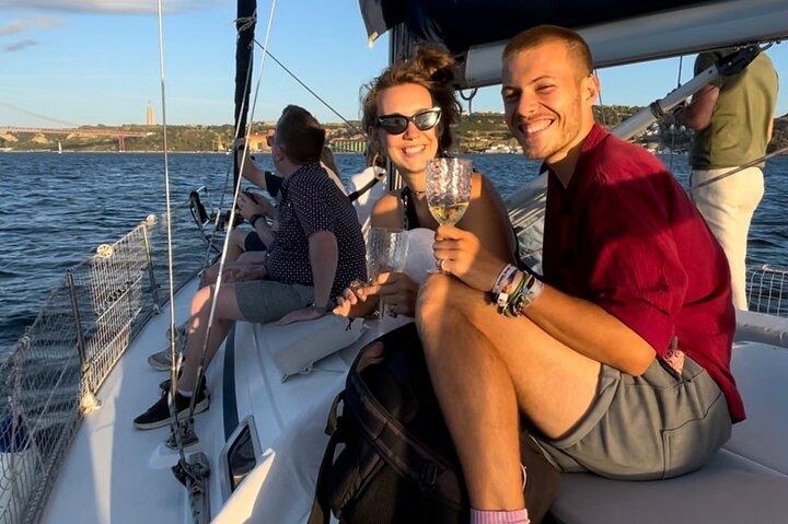 Sailboat Excursion along the Magnificent Tagus River