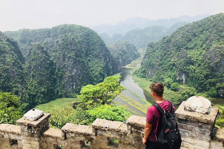 Visite de luxe d'une journée complète de l'ancienne capitale de Ninh Binh avec guide anglais