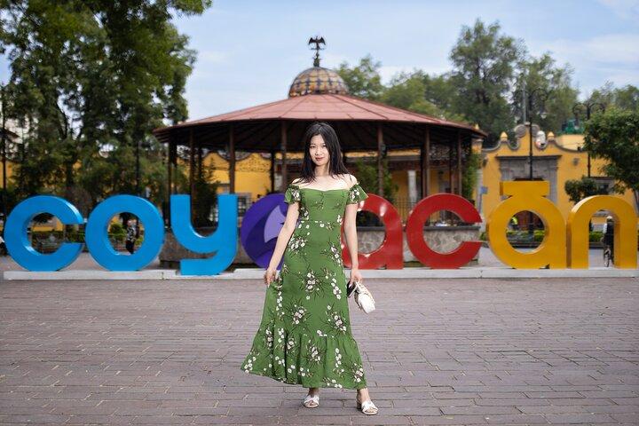Private CDMX Photoshoot with Local Photographer