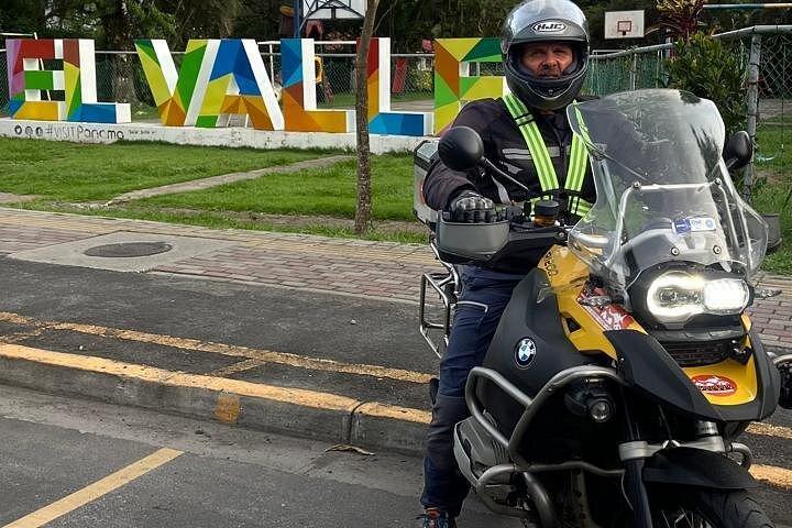 高級バイクで行くガイド付きツアー 1泊2日