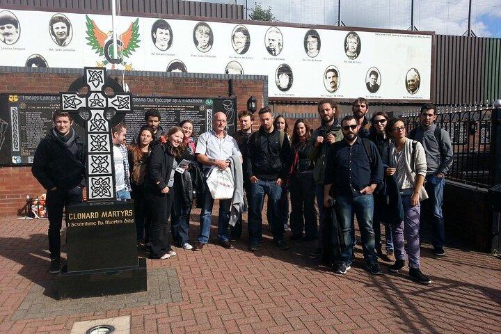 The Troubles Tour - Zwei Geschichten, eine Reise