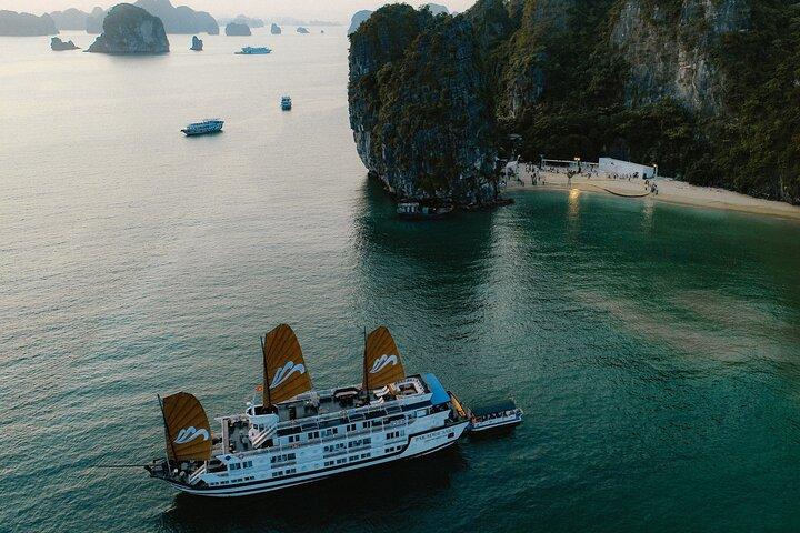2-daagse Valentijns 5-sterrencruise Halong Bay-avontuur vanuit Hanoi