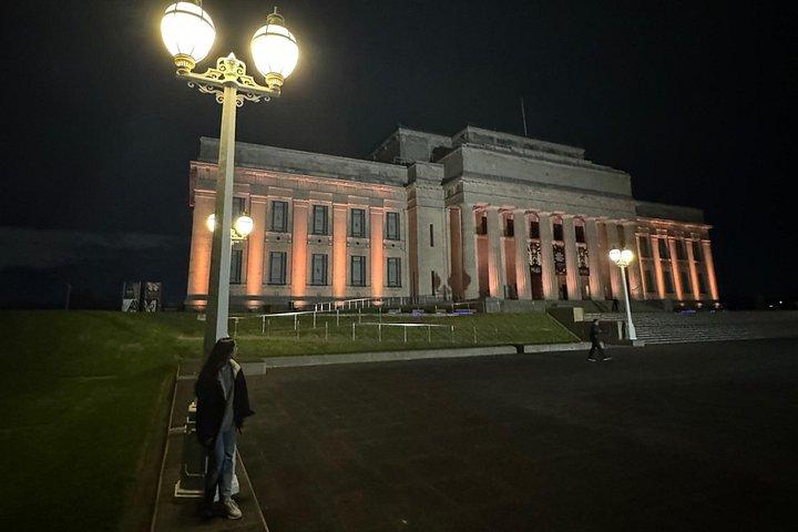 オークランドプライベートナイトツアー、スカイタワーディナー、ブリッジ＆ミュージアム