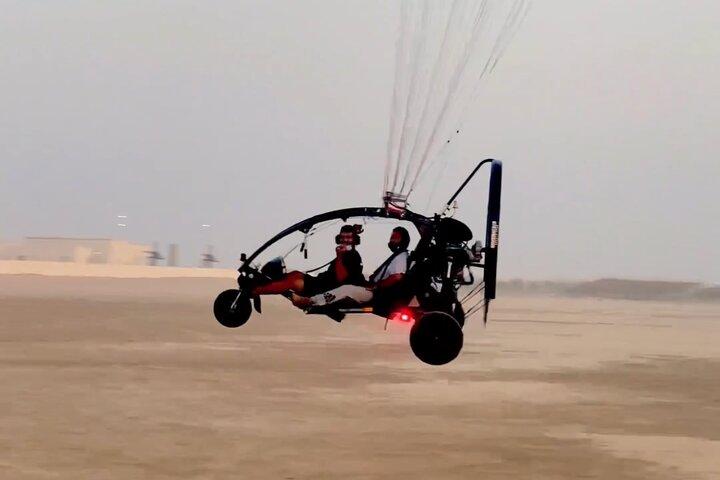 Passeio aéreo particular de paratrike em Doha