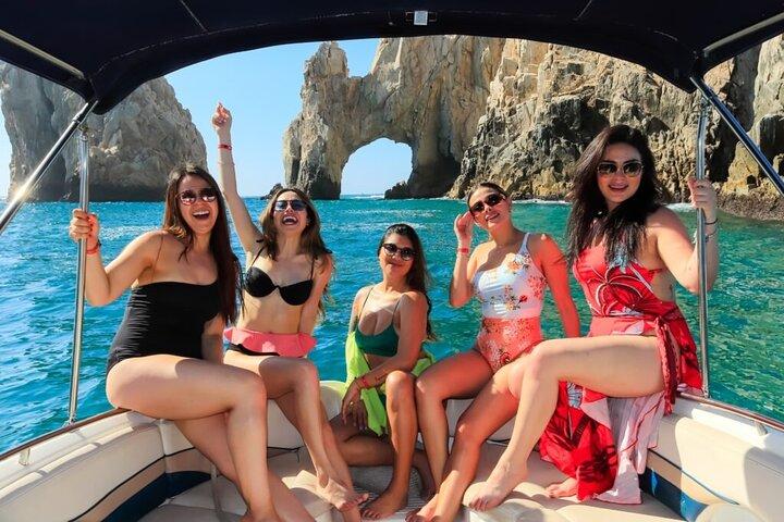 Tour privado en yate por Cabo : El Arco, Lobos Marinos y Playas Escénicas