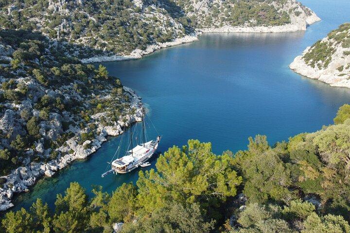 Sail Turkey: Mix Age Fethiye to Olympos Gulet Cruise