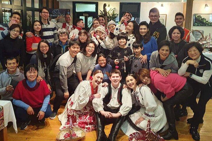 Kroatische Folklore Show Live Performance Experience