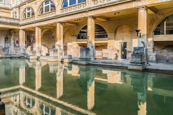 Stonehenge mit Windsor Castle und Bath Private Chauffeurtour