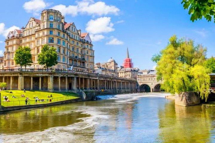 Stonehenge mit Windsor Castle und Bath Private Chauffeurtour