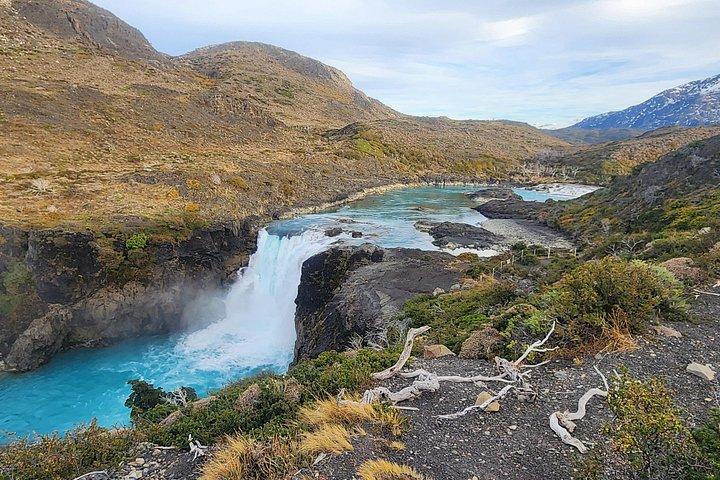 Heldagspanorama Torres Del Paine