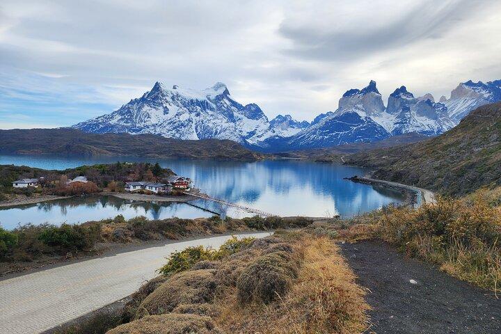Heldagspanorama Torres Del Paine