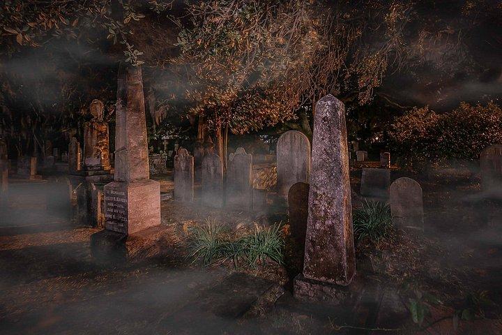 Maledizioni, Corsetti, & Lume di candela: Terrori di Charleston Ghost Tours