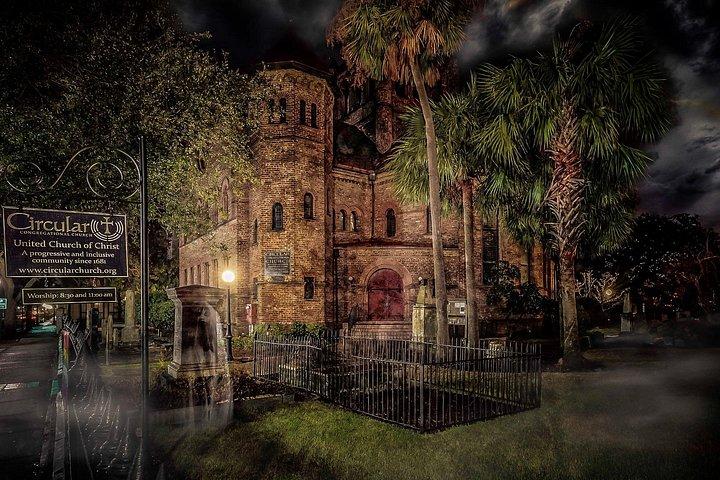 Maledizioni, Corsetti, & Lume di candela: Terrori di Charleston Ghost Tours