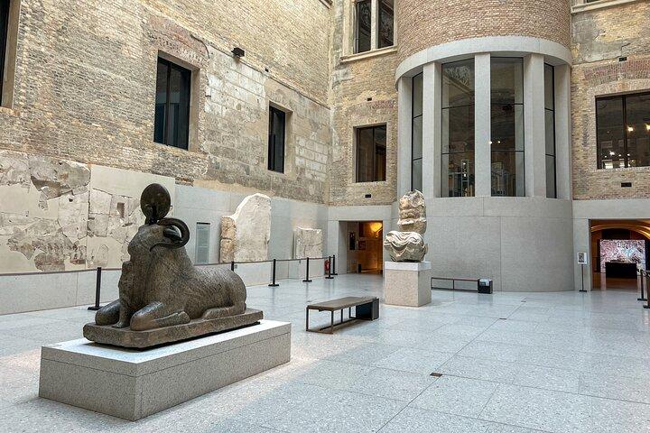 Tour privado de los tesoros del Neues Museum de Berlín con el busto de Nefertiti