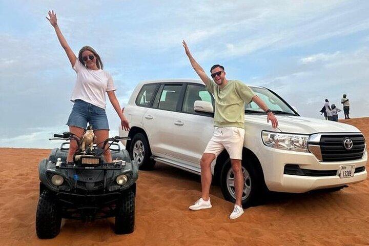 Dubaï : safari dans le désert, quad, balade à dos de chameau et dîner buffet