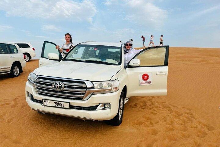 Dubaï : safari dans le désert, quad, balade à dos de chameau et dîner buffet