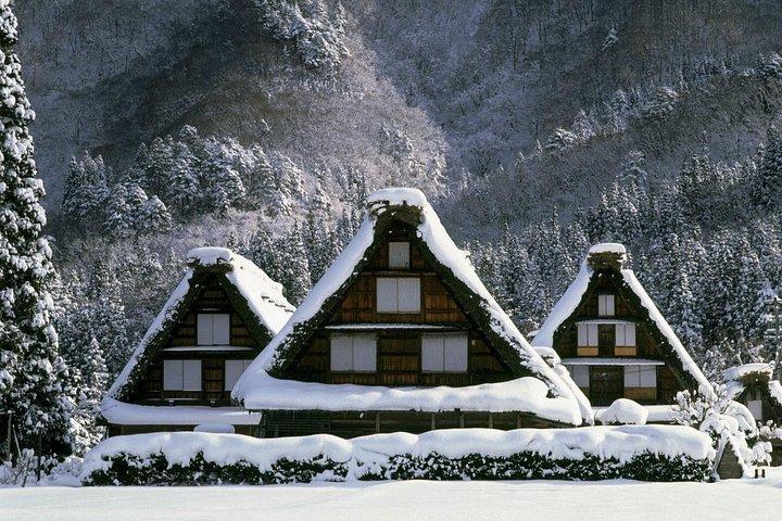 世界遺産白川郷 金沢発パーフェクトガイドツアー