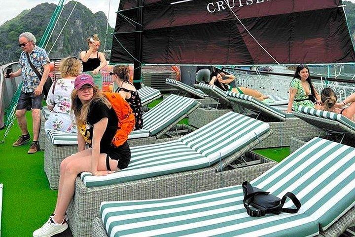 ハノイ発ランハ湾1日クルーズツアー-セレニティブティック
