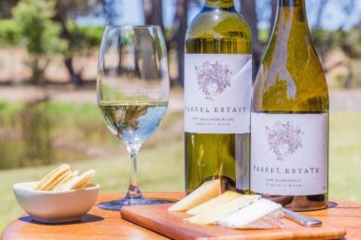 Experiência privada de harmonização de vinhos e queijos clássicos