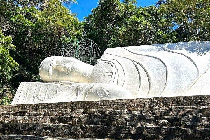 ムイネーから：ファンティエット、チャムタワー、タク山、横たわる仏像