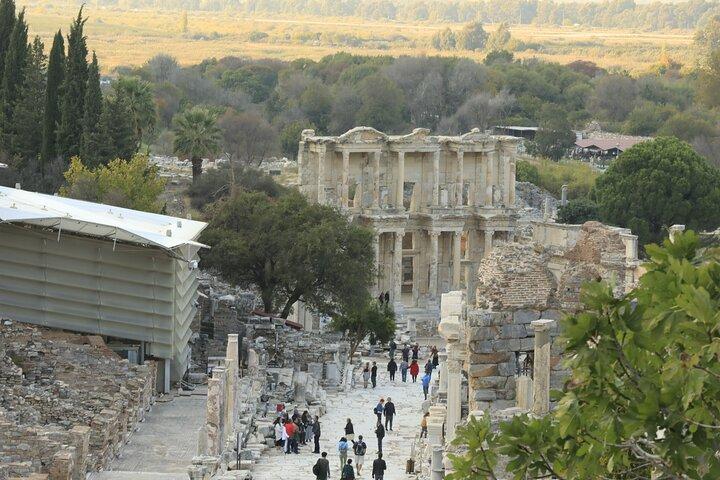 Aegean Diamonds : Travel to Pamukkale, Ephesus, Kusadasi