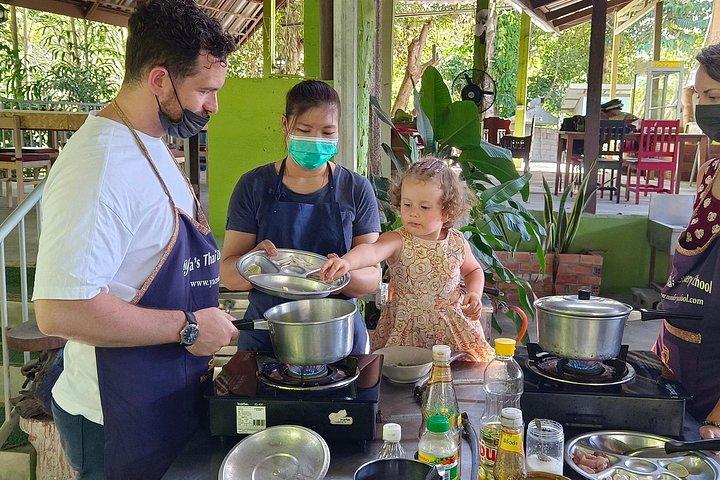 Krabi Thai Cooking Class at Ya Cookery School