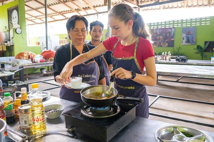 Krabi Thai Cooking Class at Ya Cookery School