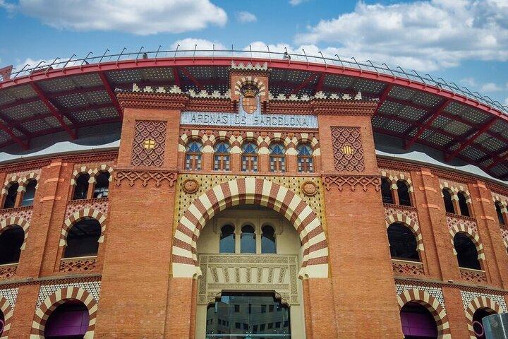 バルセロナ グラシア地区ガイド付きウォーキングツアー