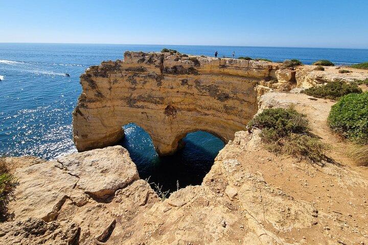 De Olhao: Benagil Hiking Cliffs e a 4 Treasure Experience