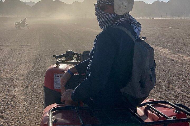 ハルガダ：3時間のATVサファリ、ラクダ乗り、軽食