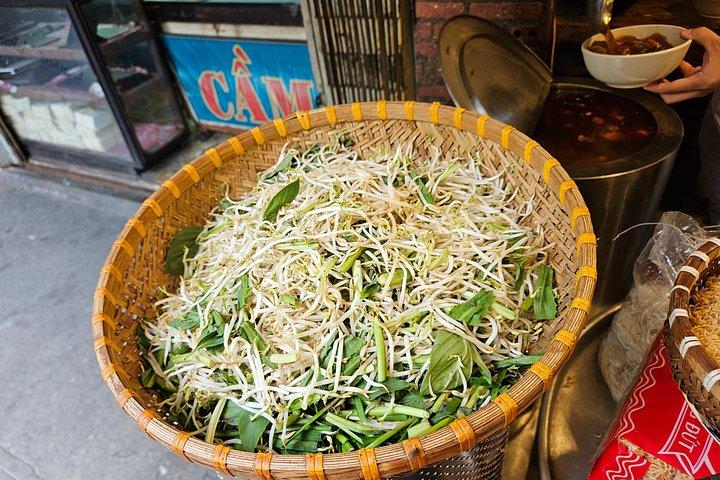 夜のジープツアーサイゴン：新鮮なシーフード、屋台料理、スカイバー